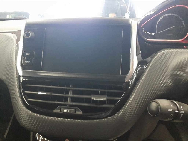 PEUGEOT 2008 2016