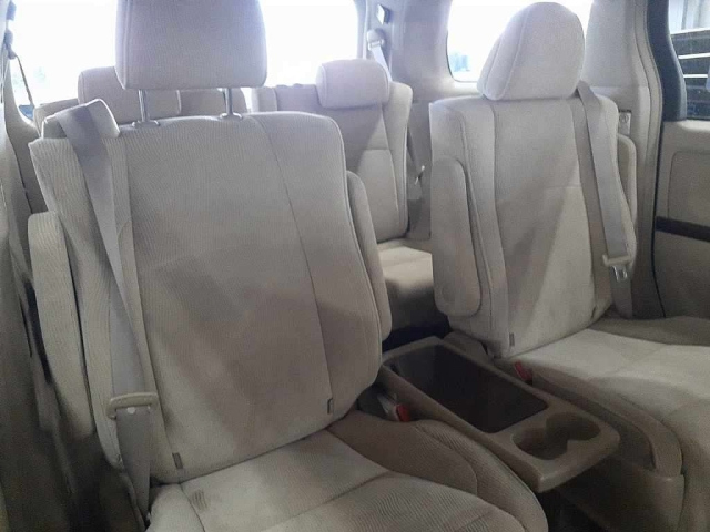 TOYOTA VELLFIRE 2008