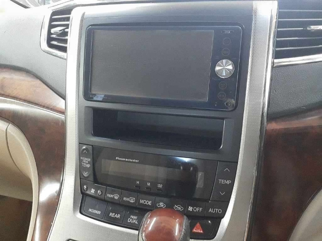TOYOTA VELLFIRE 2008