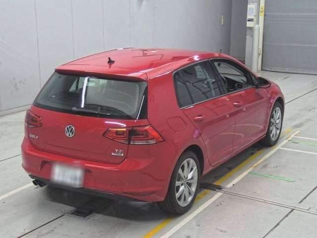 VOLKSWAGEN GOLF 2015