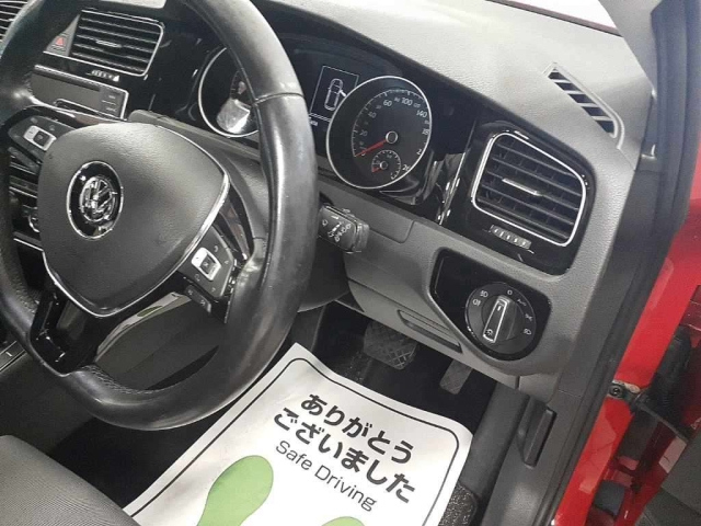 VOLKSWAGEN GOLF 2015