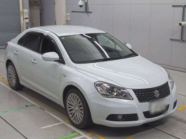 SUZUKI KIZASHI 2015