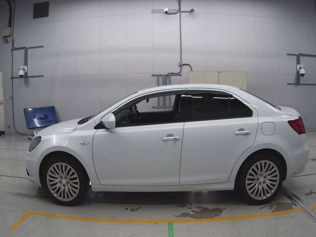 SUZUKI KIZASHI 2015