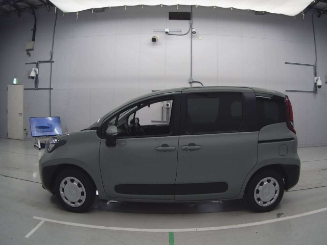 TOYOTA SIENTA 2025