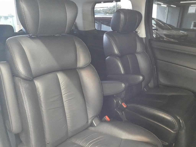 NISSAN ELGRAND 2012