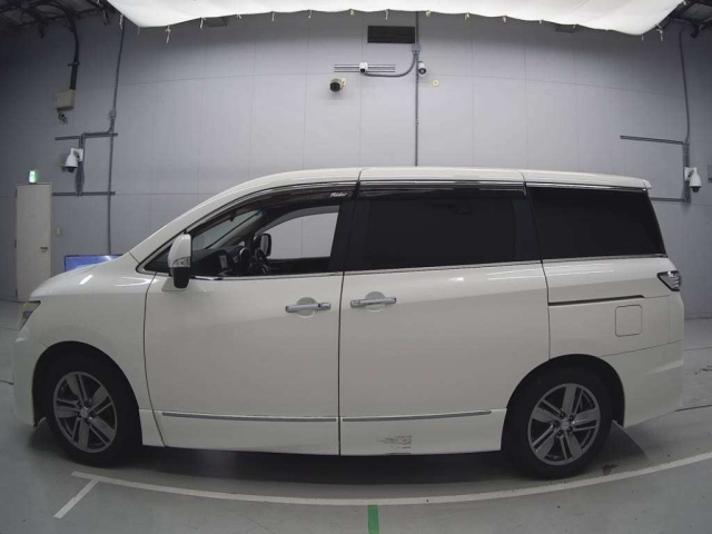 NISSAN ELGRAND 2012