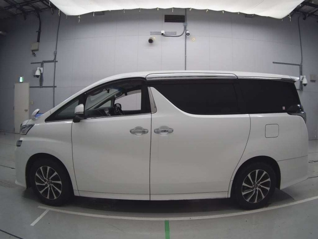 TOYOTA VELLFIRE 2016