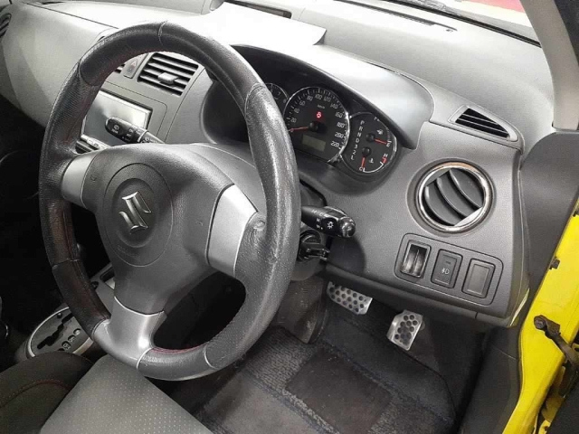 SUZUKI SWIFT 2010