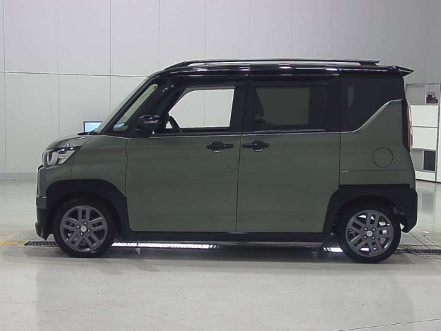 MITSUBISHI DELICA MINI 2023