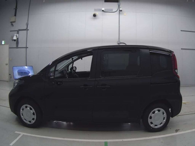 TOYOTA SIENTA 2025