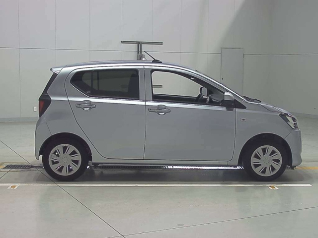 TOYOTA PIXIS EPOCH 2018