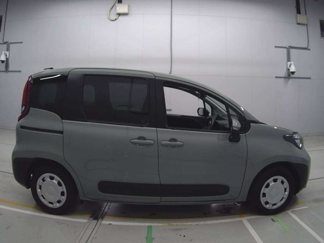 TOYOTA SIENTA 2025