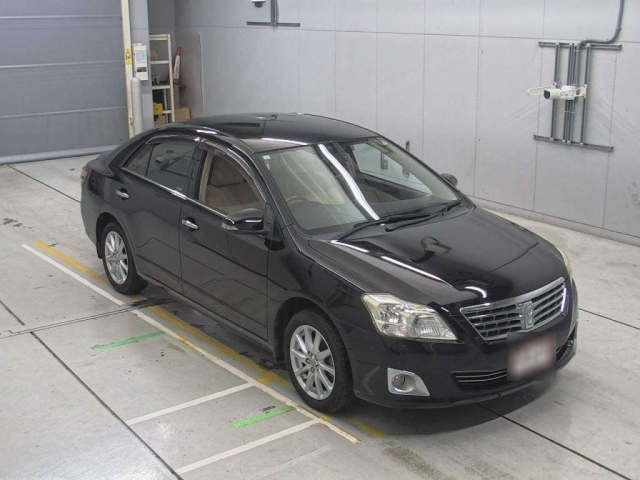 TOYOTA PREMIO 2015