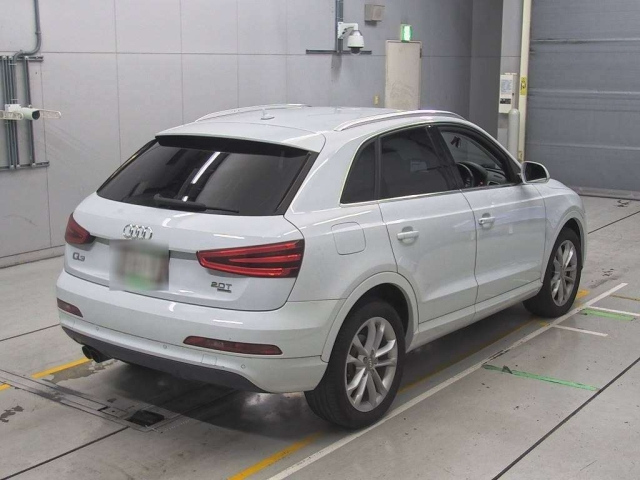 AUDI Q3 2012