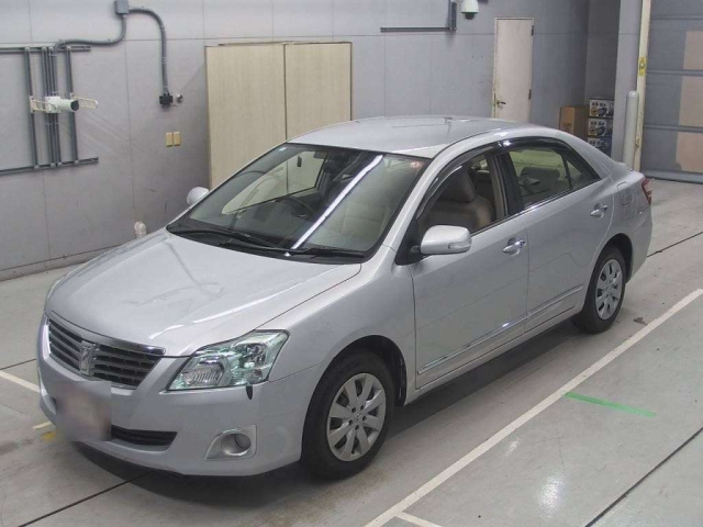 TOYOTA PREMIO 2012