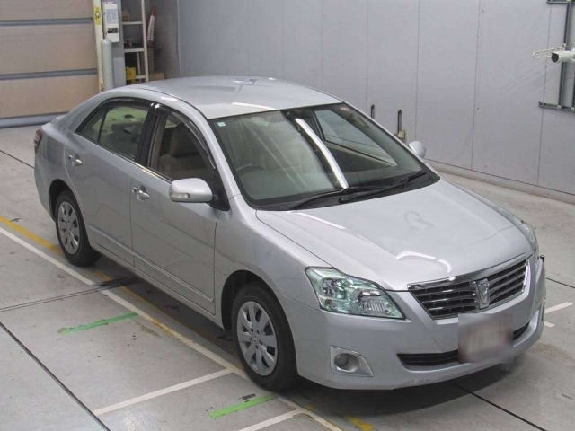 TOYOTA PREMIO 2012