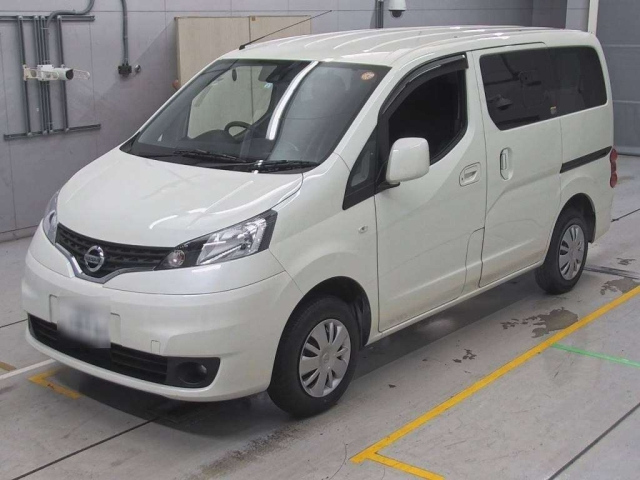 NISSAN NV200 2021