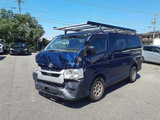 TOYOTA HIACE VAN 2020
