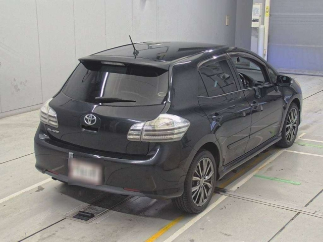 TOYOTA BLADE 2009