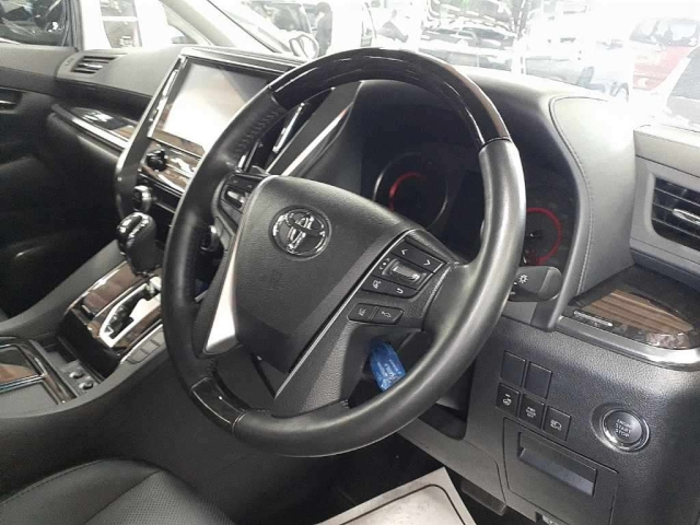 TOYOTA ALPHARD 2021