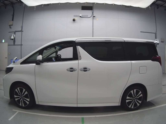 TOYOTA ALPHARD 2021