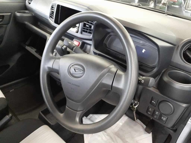 DAIHATSU MIRA E S 2023