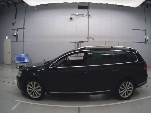 VOLKSWAGEN PASSAT VARIANT 2014