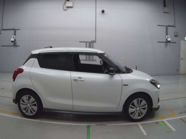 SUZUKI SWIFT 2017