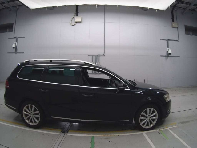 VOLKSWAGEN PASSAT VARIANT 2014