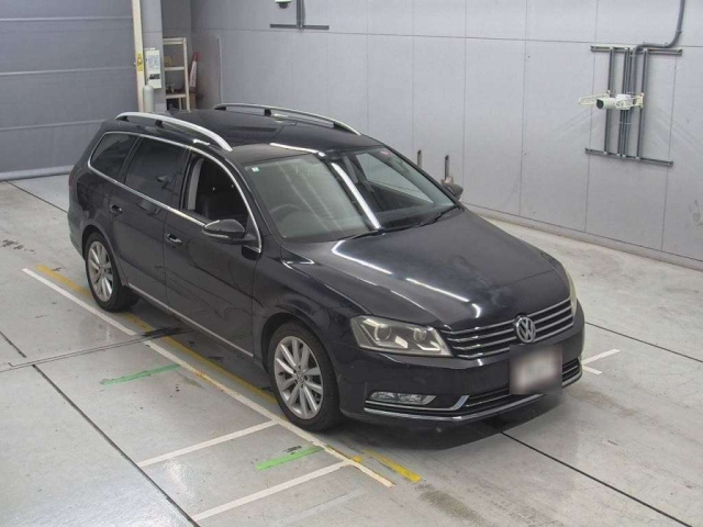 VOLKSWAGEN PASSAT VARIANT 2014