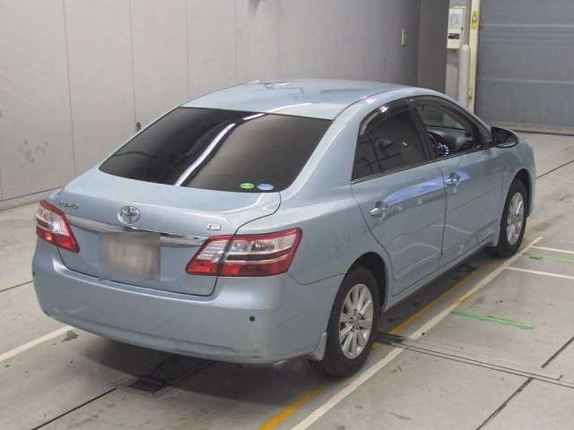 TOYOTA PREMIO 2014