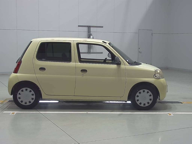 DAIHATSU ESSE 2010