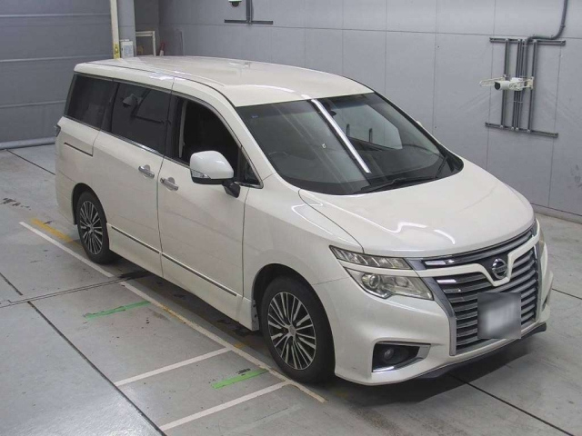 NISSAN ELGRAND 2015