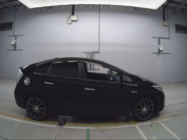 TOYOTA PRIUS PHV 2012