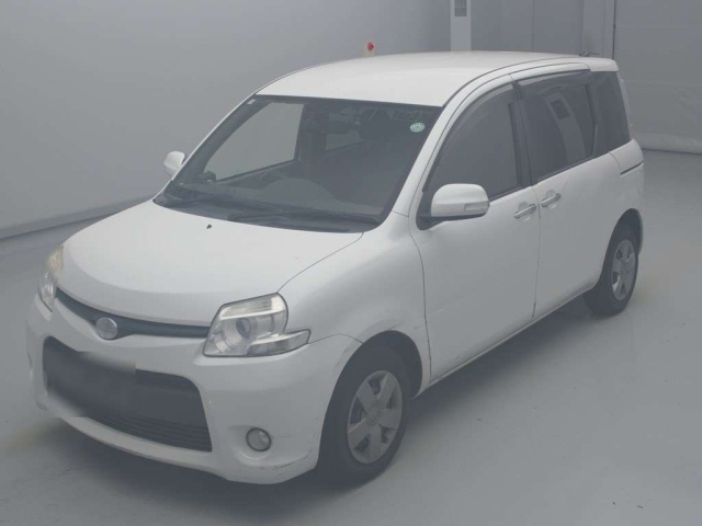 TOYOTA SIENTA 2014