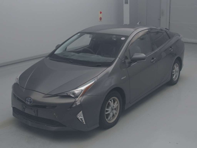 TOYOTA PRIUS 2016