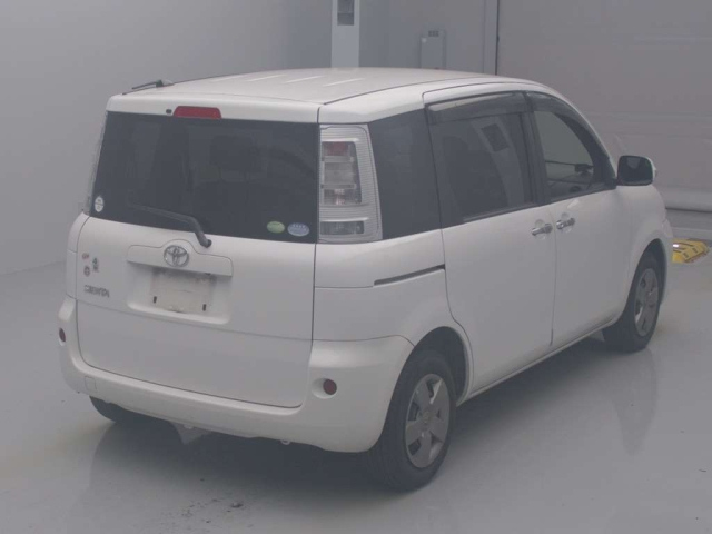TOYOTA SIENTA 2014