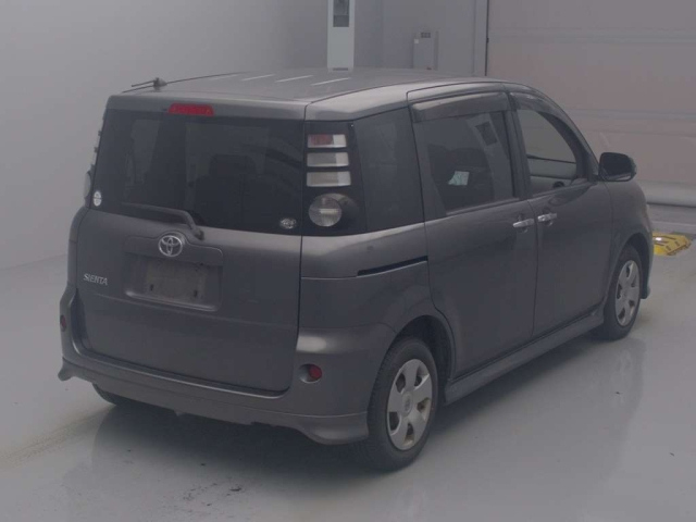 TOYOTA SIENTA 2008