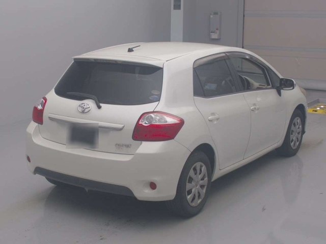 TOYOTA AURIS 2010