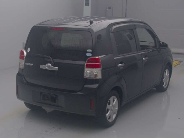 TOYOTA SPADE 2015
