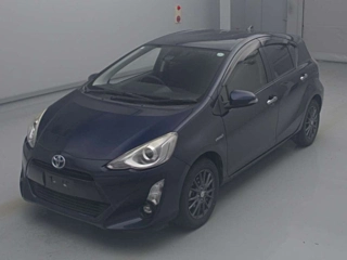 TOYOTA AQUA 2016