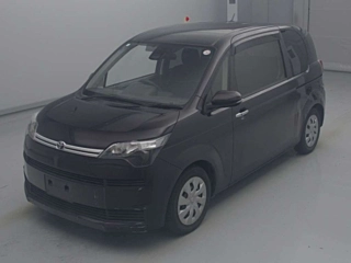 TOYOTA SPADE 2018