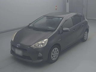TOYOTA AQUA 2013
