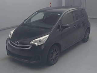 TOYOTA RACTIS 2015