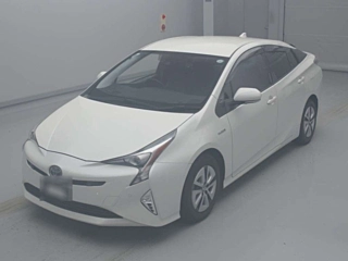 TOYOTA PRIUS 2016
