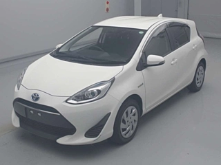 TOYOTA AQUA 2018