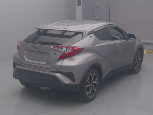 TOYOTA C-HR 2017