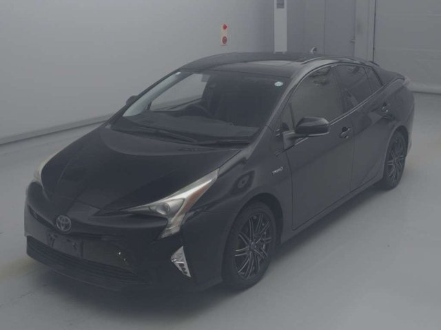 TOYOTA PRIUS 2016