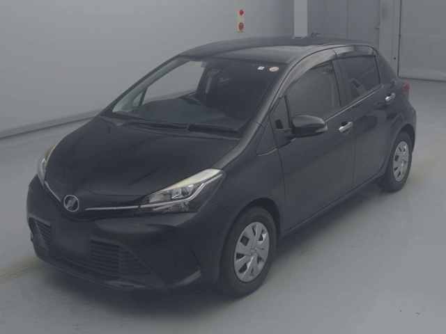TOYOTA VITZ 2016