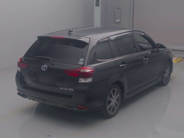 TOYOTA COROLLA FIELDER 2015